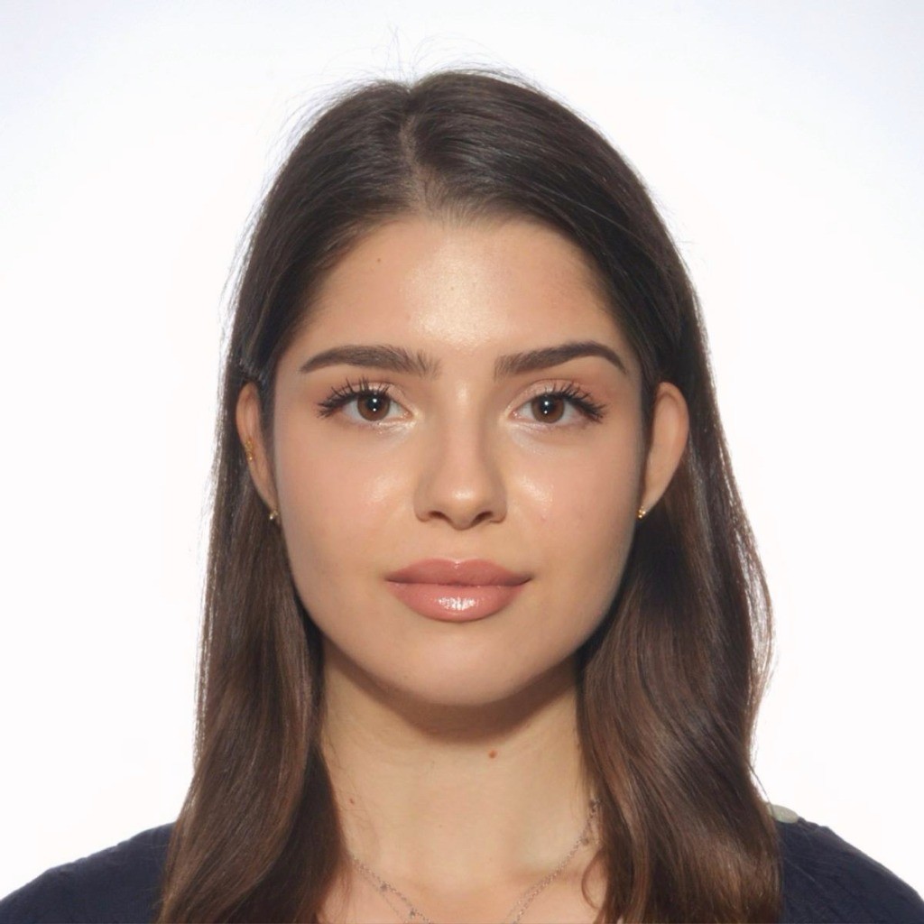 Elena Osain