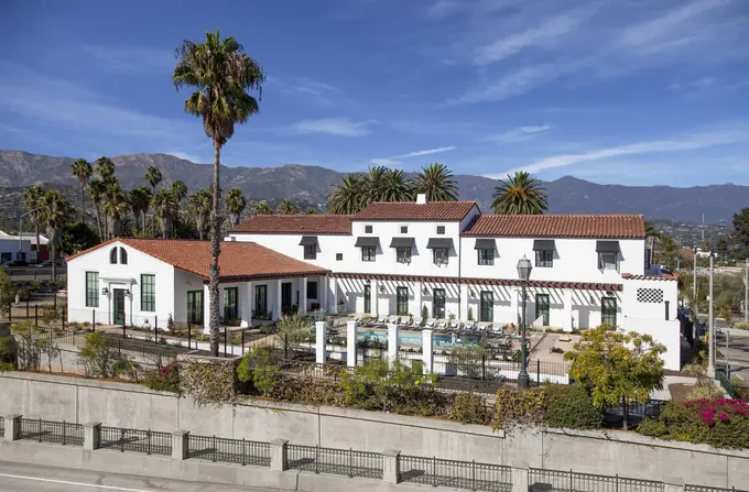 Moxy Santa Barbara ......