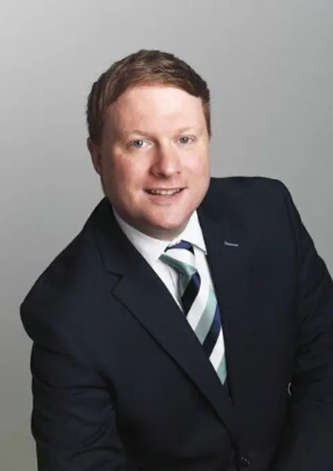 Daniel Cross