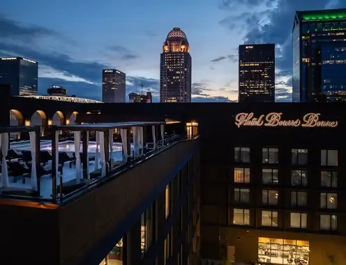 Hotel Bourre Bonne Louisville, Curio Collection by Hilton