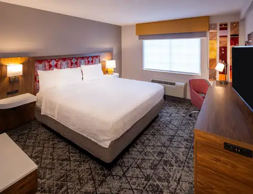 Hampton Inn by Hilton Pullman