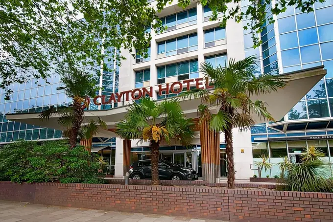 Clayton Hotel Valdebebas ......