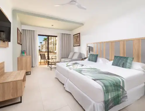 Hotel Riu Karamboa