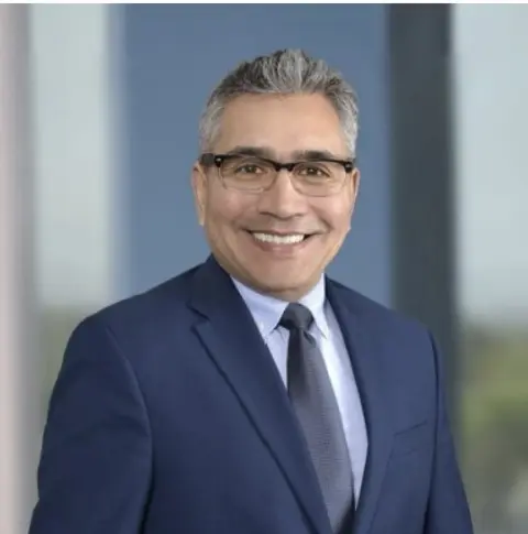 Isaac Lara