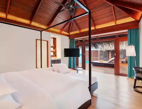 Sheraton Maldives Full Moon Resort & Spa