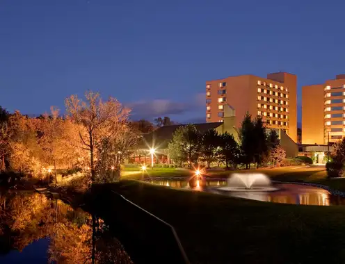Maverick Hotels and Restaurants To Manage Hilton Chicago Northbrook