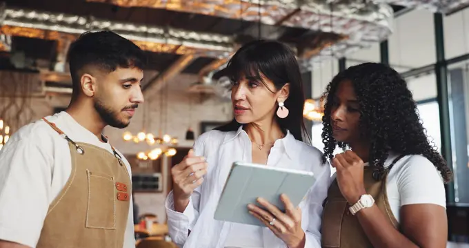 Restaurant Staff Scheduling: What to Consider Before Choosing Software