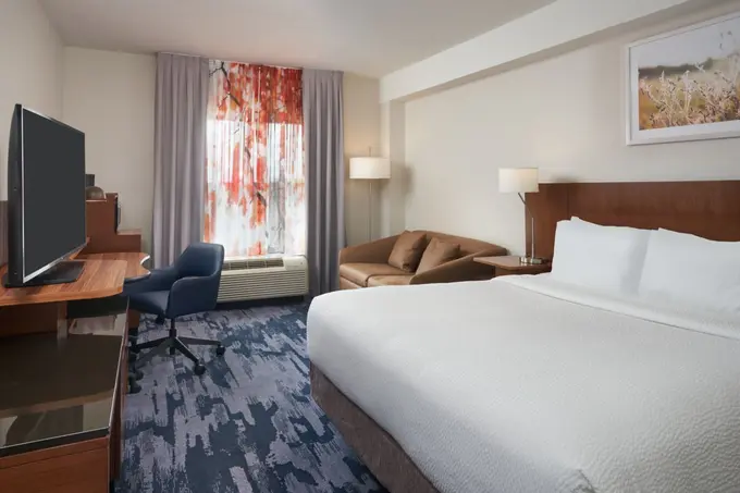 Fairfield Inn & Suites by Marriott Orlando International Drive/Convention Center ......