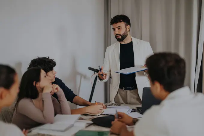 The Role of Coaching and Human Talent Management in Promoting Equity and Organizational Well-Being