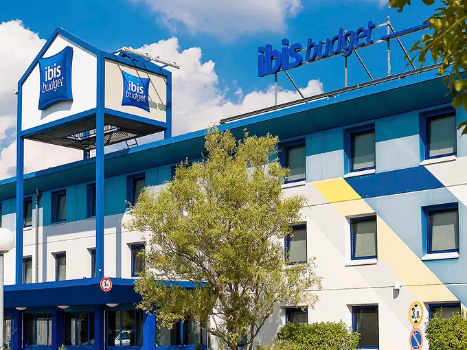 Ibis and Ibis Budget at Berlin-Brandenburg Airport ......