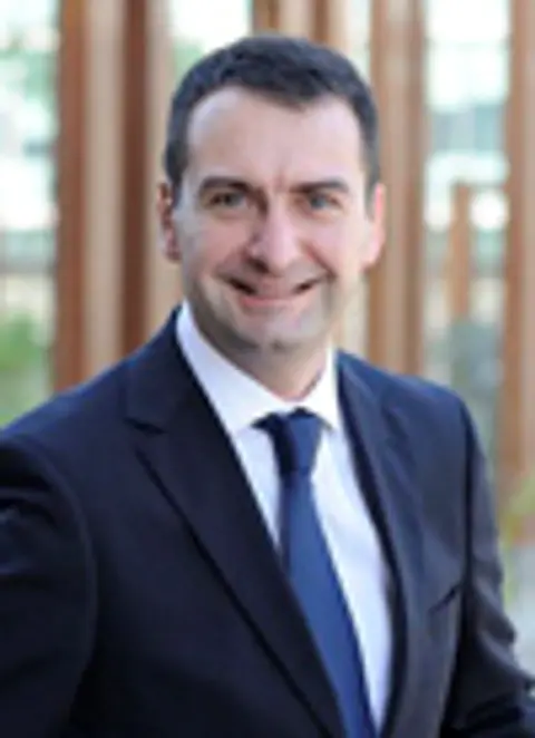 Emmanuel Vall