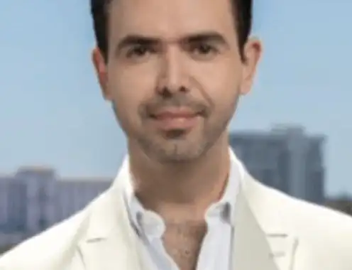 Carlos Del Busto