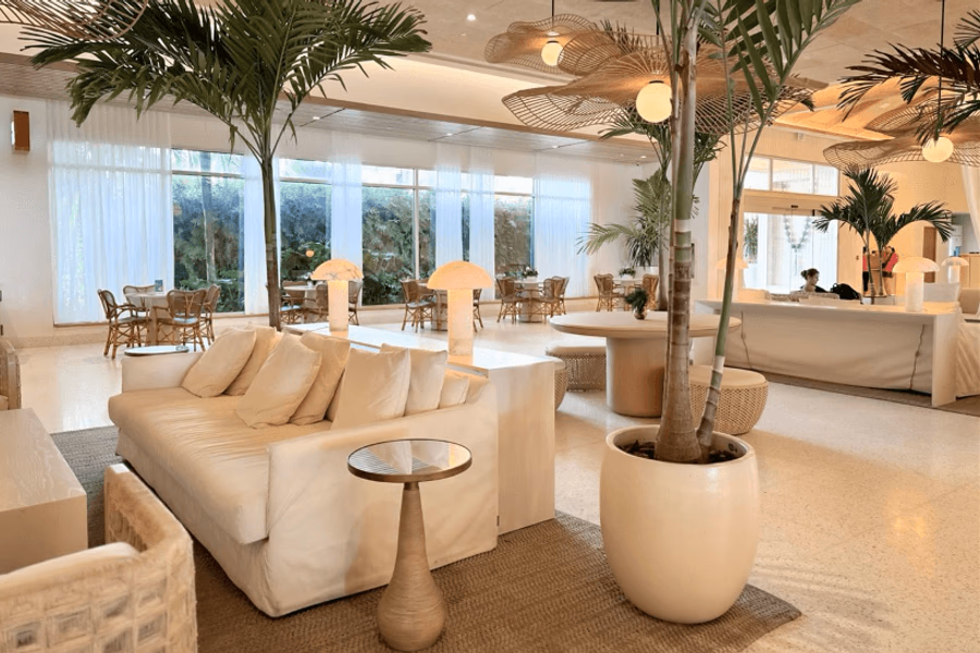 Puerto Rico's Marriott Isla Verde Beach Resort Completes $38 Million Transformation