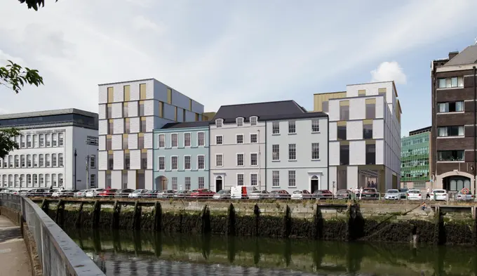 Cork Premier Inn ......
