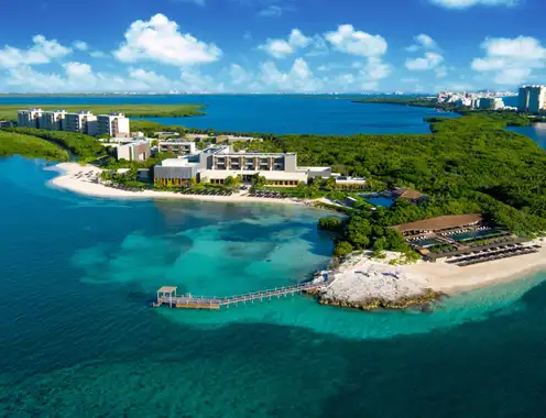NIZUC Resort & Spa