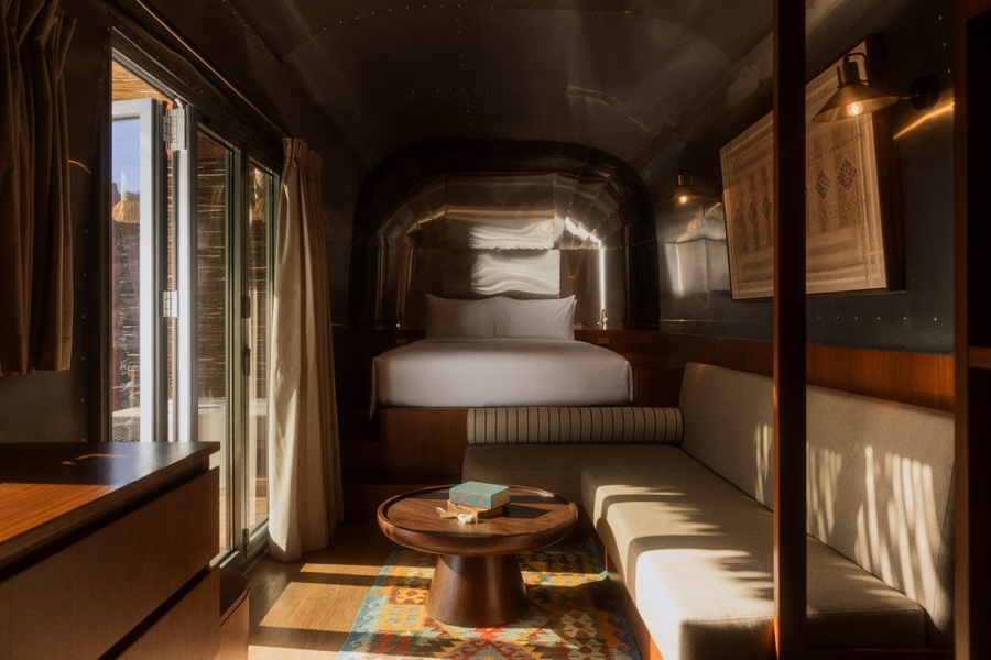 Caravan Hatta by Our Habitas Debuts in the Hajar Mountains