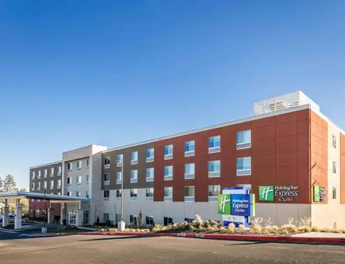 Holiday Inn Express & Suites in Roseburg