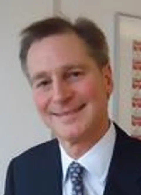 Simon Hirst