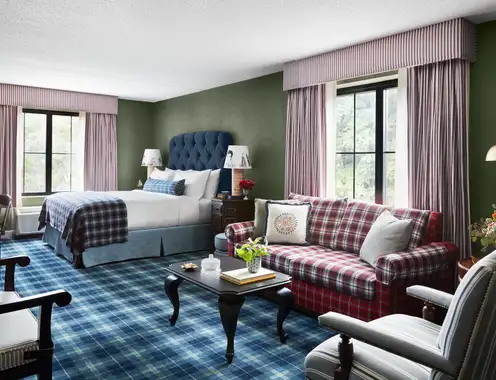EOS Hospitality Assumes Management of Graduate by Hilton Storrs in Connecticut
