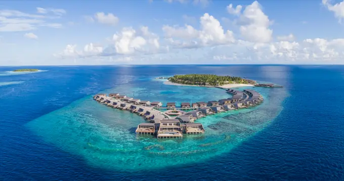 The St. Regis Maldives Vommuli Resort ......