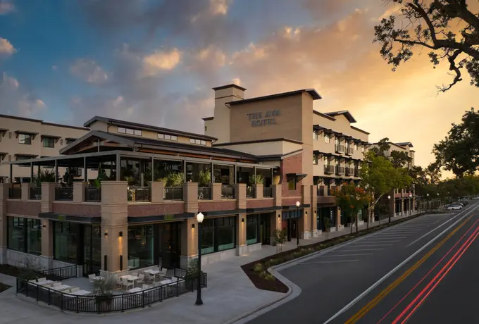 The Ava Hotel Paso Robles, Curio Collection by Hilton ......