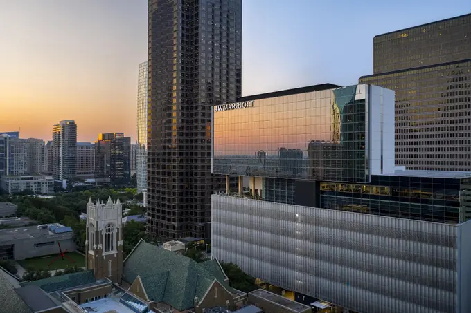JW Marriott Dallas Arts District ......