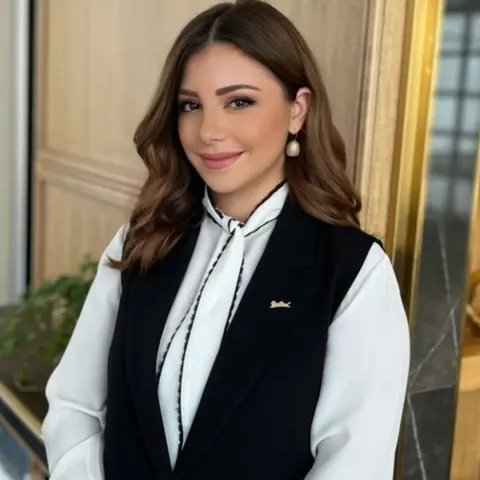 Zinia Alhariri