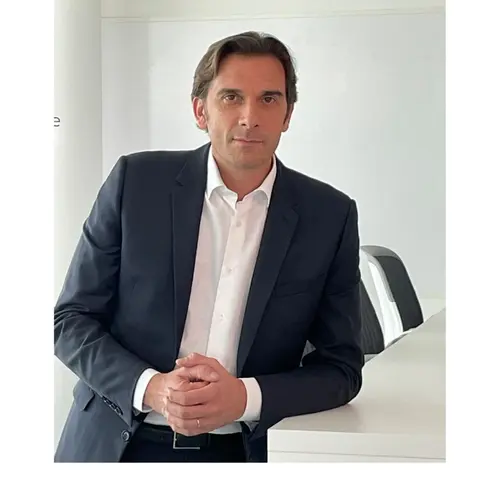 Gr