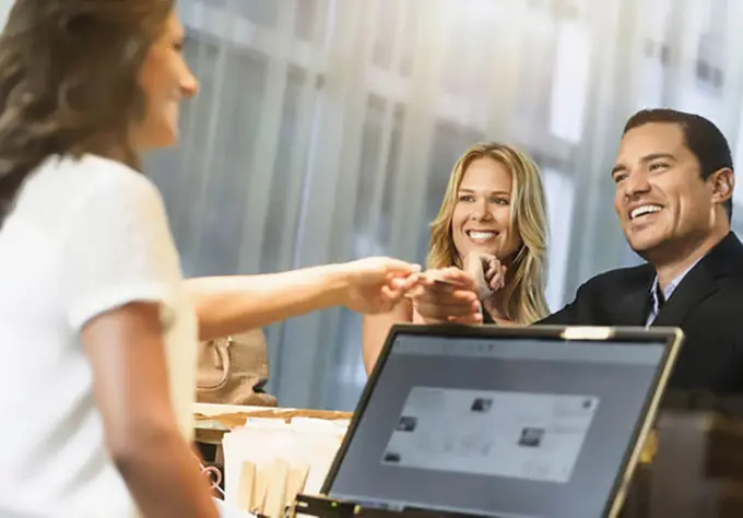 Humans and AI: How to Improve Guest Services in a New Collaborative Way