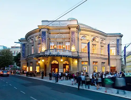 1912 Hotels Takes Over Operations of Hotel Raphael in Vienna