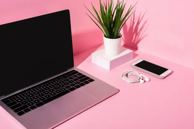 How to communicate CSR effectively on social media?