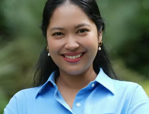 Naipaporn "Aom" Panlamoke