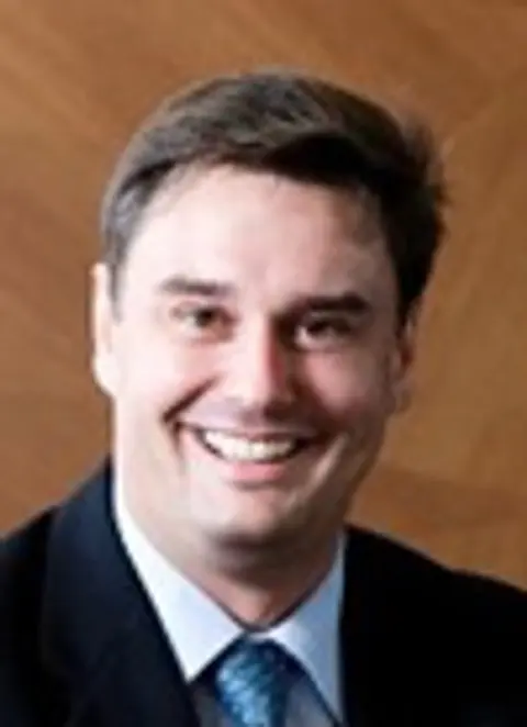 Simon Bell