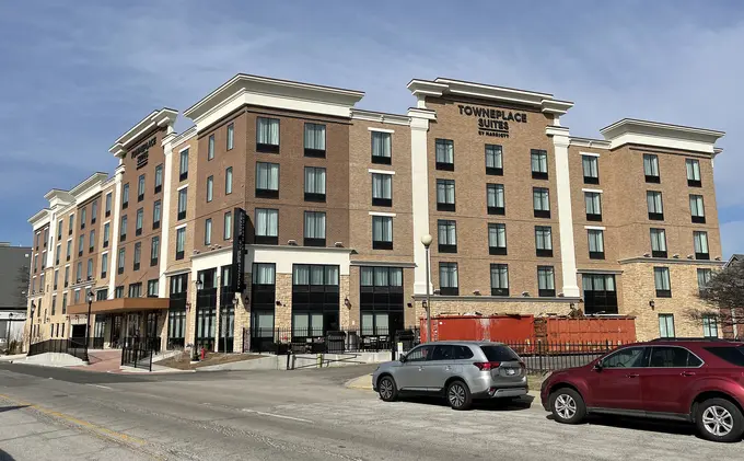 TownePlace Suites by Marriott Indianapolis Downtown ......