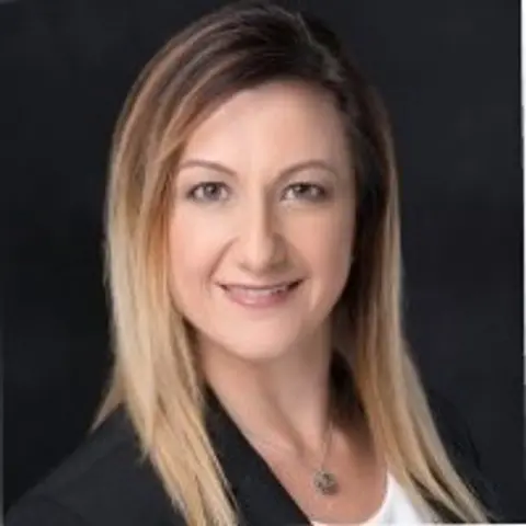 Tina Canderle