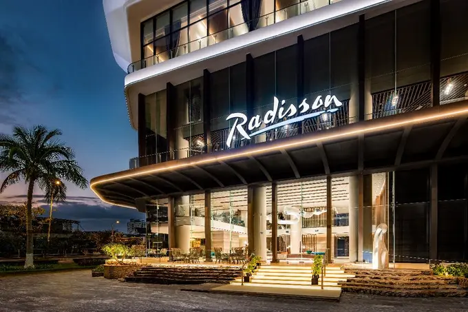 Radisson Hotel Danang ......