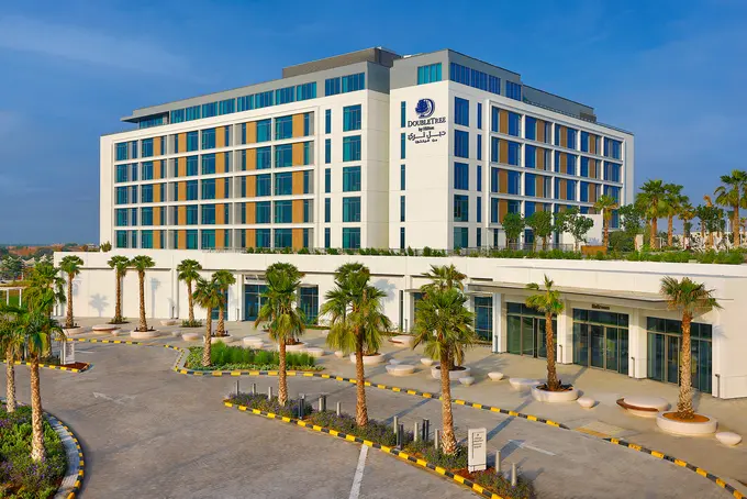 DoubleTree by Hilton Abu Dhabi Yas Island Residences ......