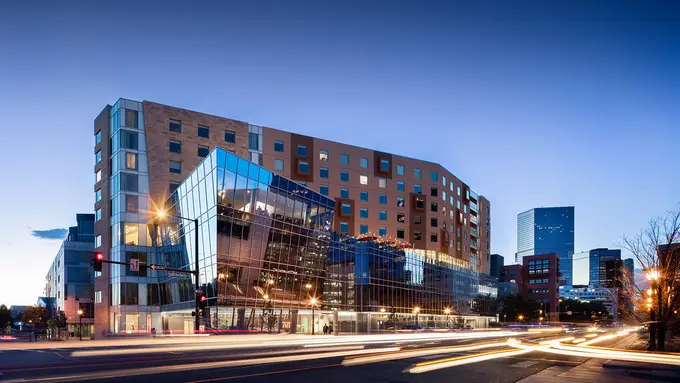 The Art Hotel Denver, Curio Collection by Hilton ......
