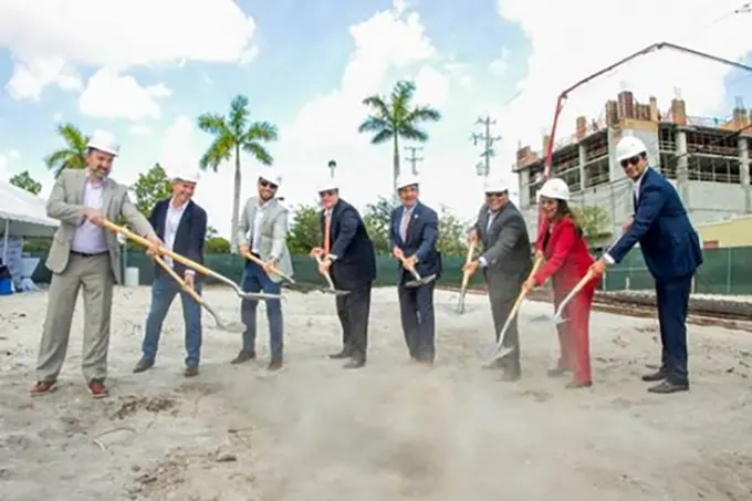 Tru by Hilton and Home2 Suites by Hilton Fort Lauderdale ......
