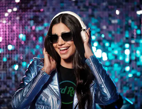 Hard Rock Cafe and Coca-Cola® Launch Hard Rock Rising Global Music Competition for Emerging Artists
