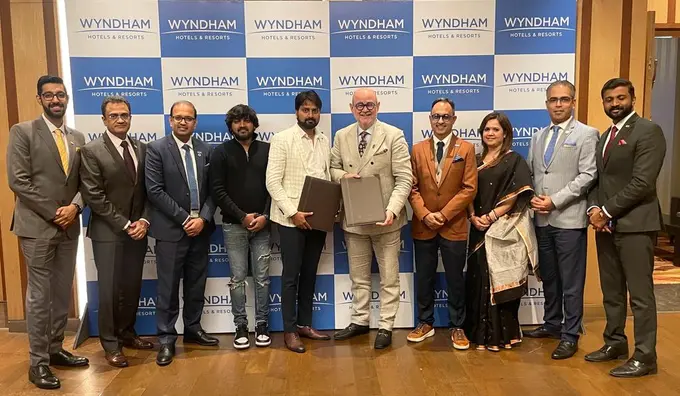 Ramada Encore by Wyndham Ayodhya Takpura ......