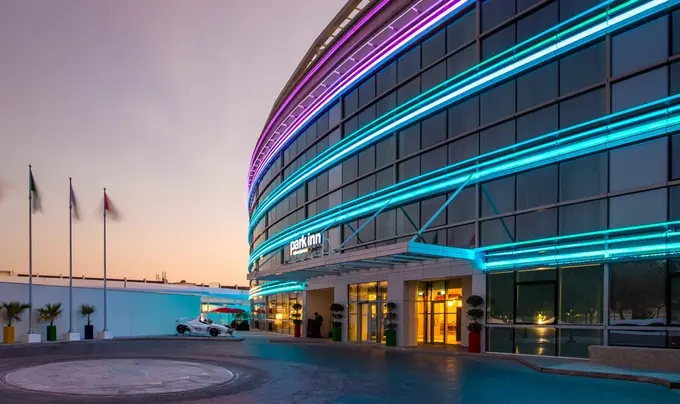 Park Inn by Radisson Kuwait Hotel & Apartments ......