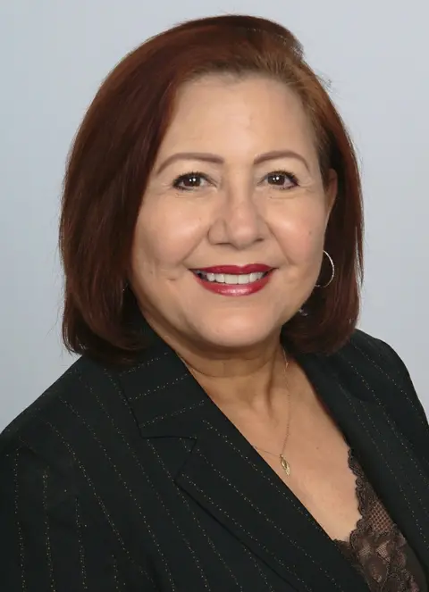 Adriana Molina