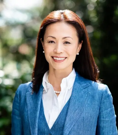 Esther Oh Kostecky