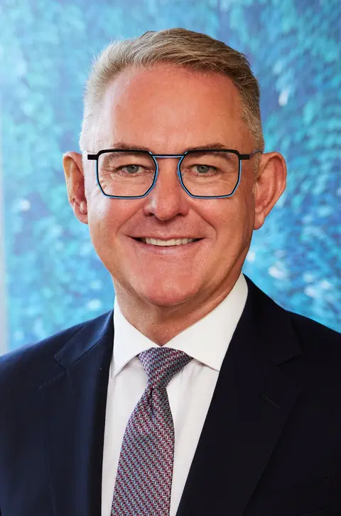 Mark Holmes