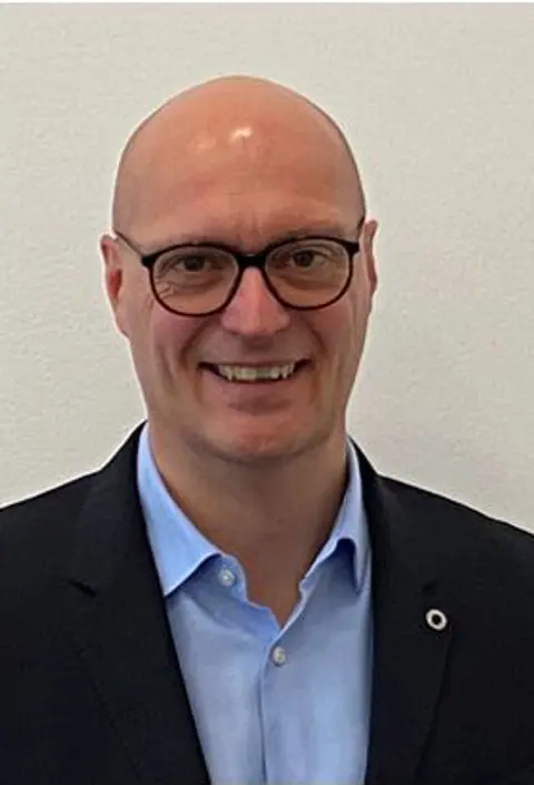 Peter B. Mikkelsen