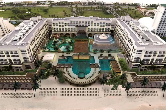 Marriott Cancun, An All-Inclusive Resort ......