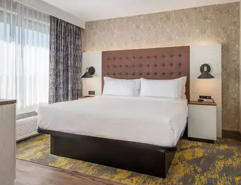 DoubleTree by Hilton Monroe Township Cranbury