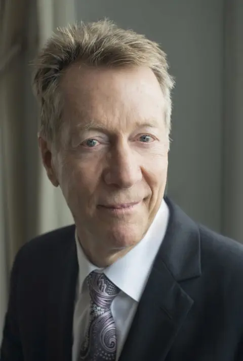 Douglas Housley