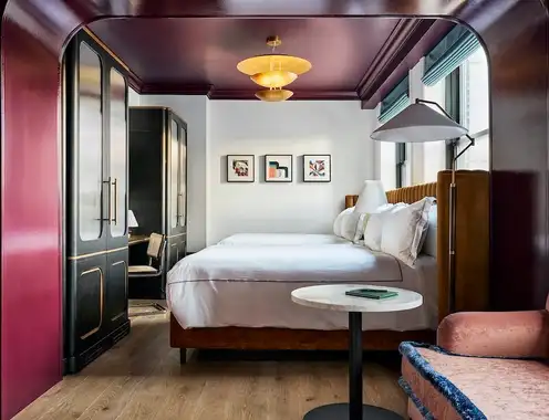 Fidelity Hotel
